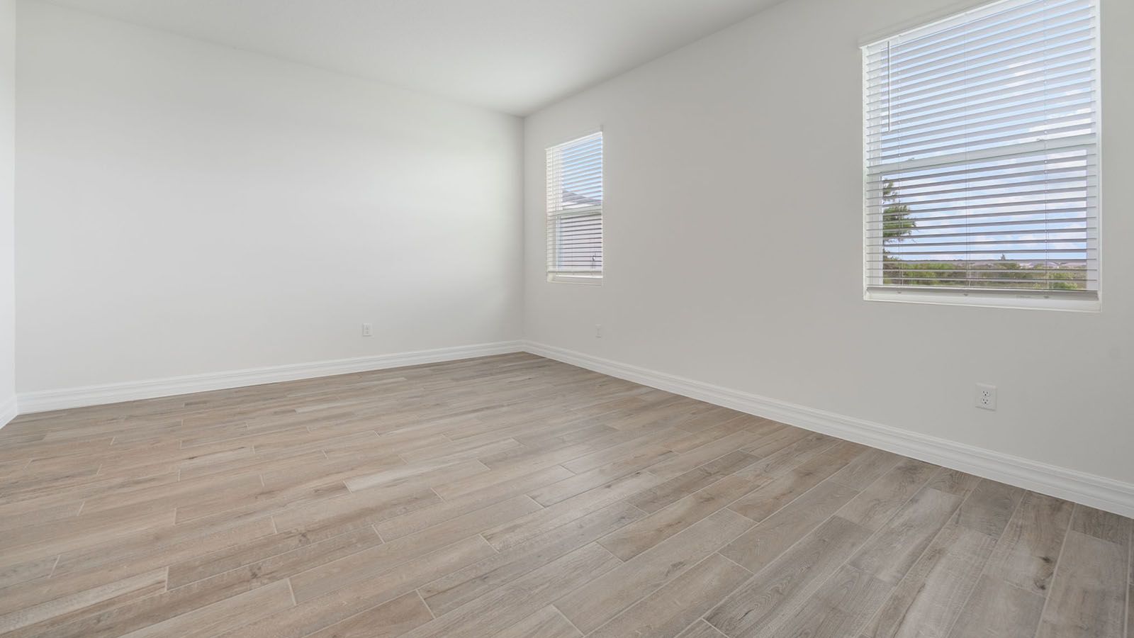 3980 Kennebunk Loop. Mount Dora, FL 32757