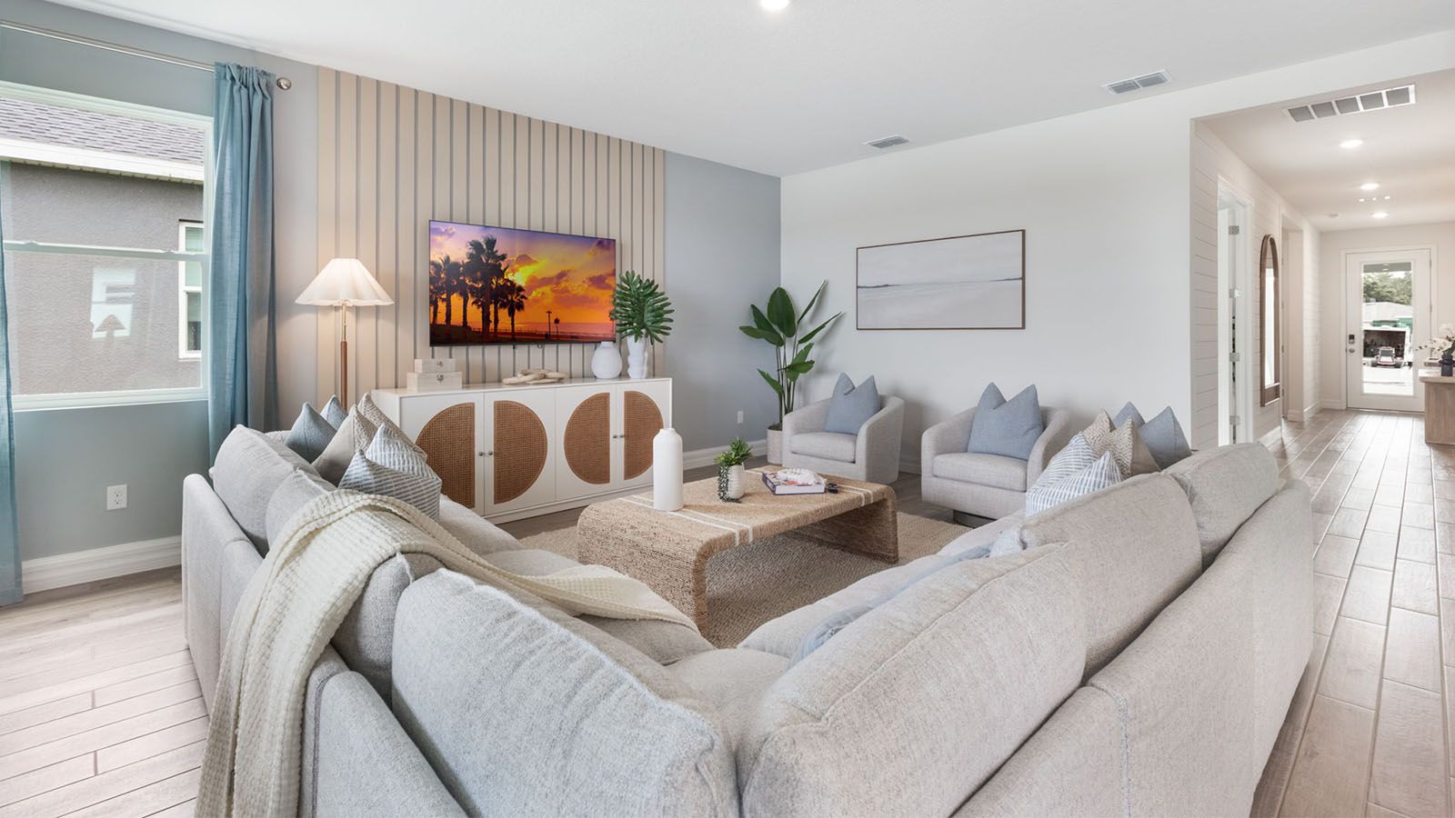 3980 Kennebunk Loop. Mount Dora, FL 32757