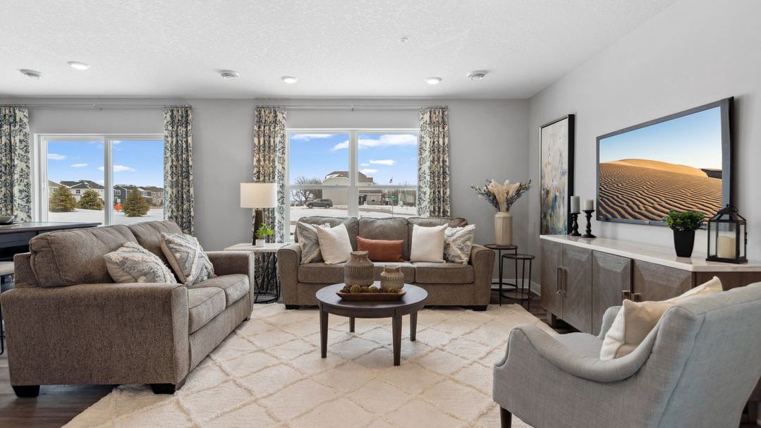 13608 Kaylemore Trail. Rosemount, MN 55068