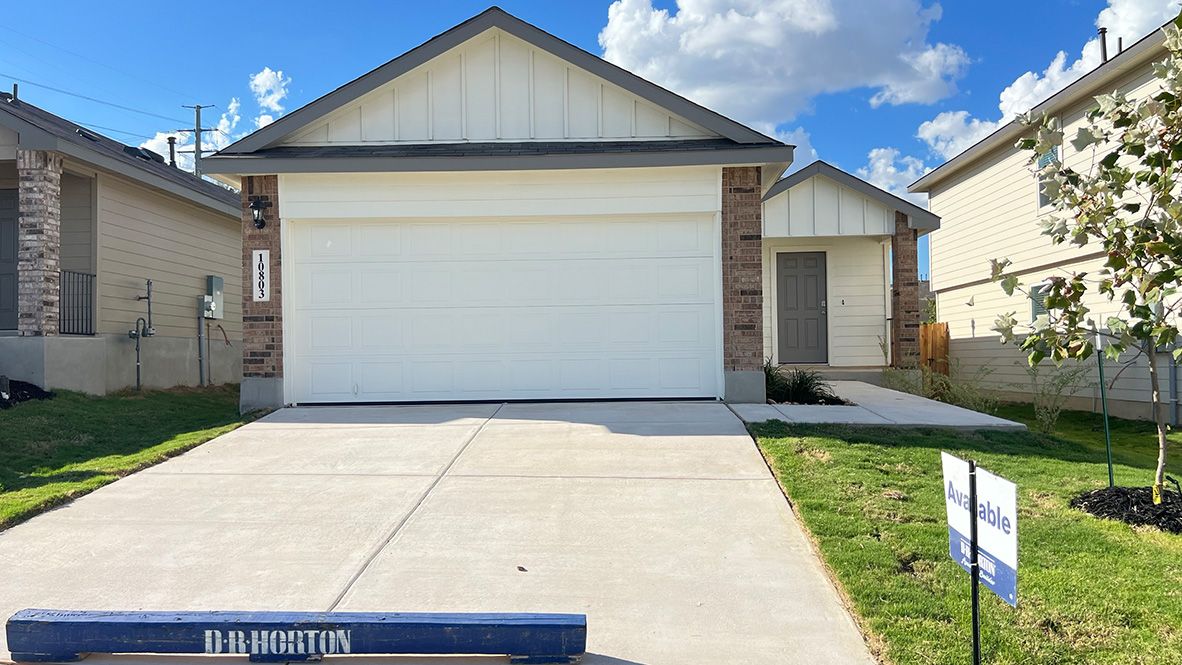 The Estero - Applewood: San Antonio, Texas - D.R. Horton