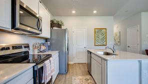 159 MACKENZIE WAY (MEDFORD)