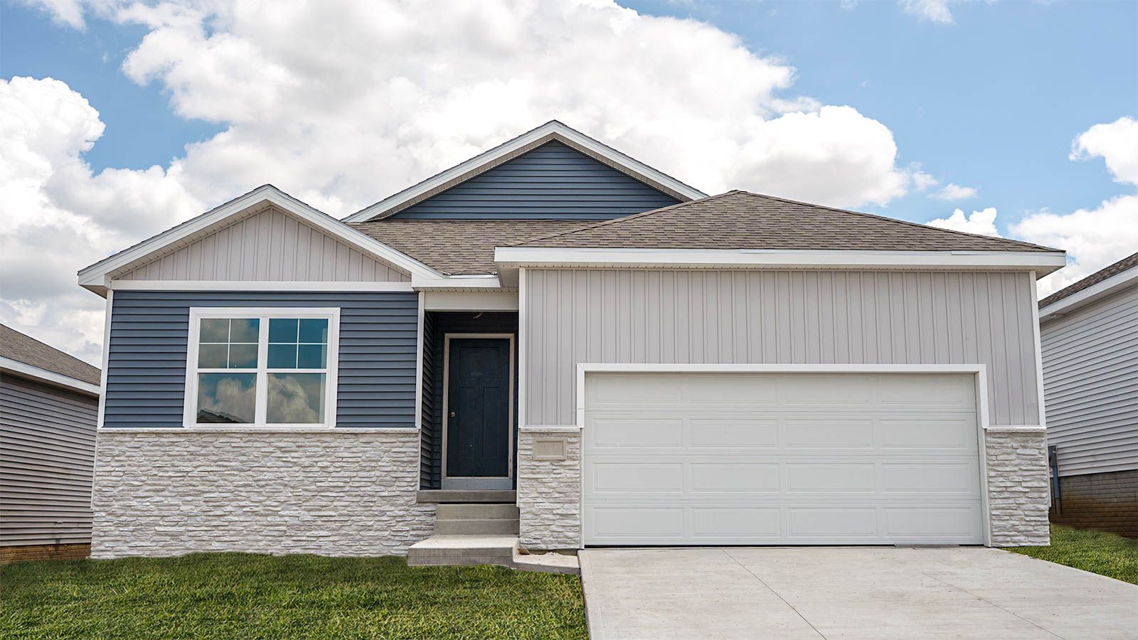 HAMILTON - The Hill: Bennington, Nebraska - D.R. Horton