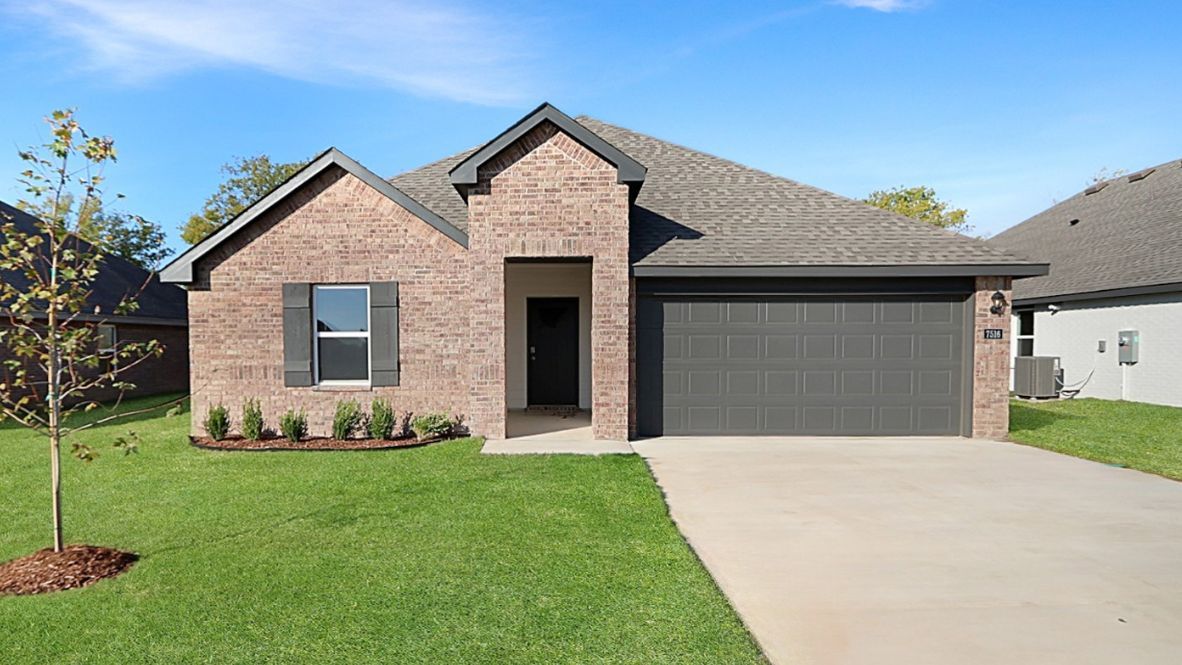 Kingston - Hawks Landing: Owasso, Oklahoma - D.R. Horton