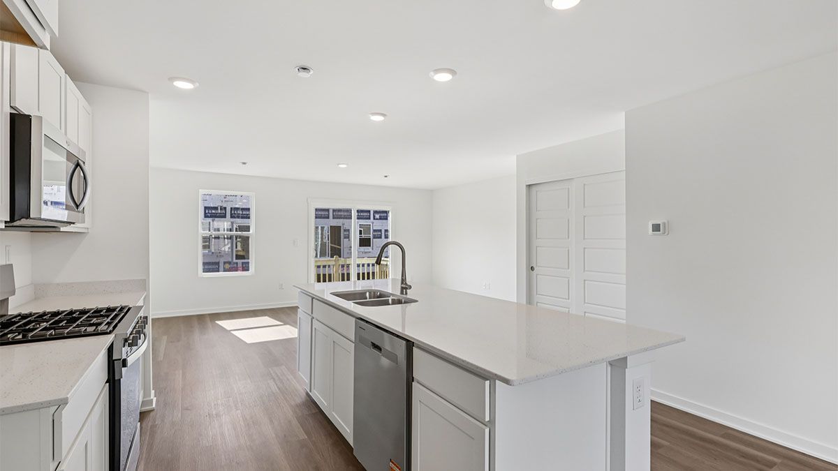 884 Briar Glen Ct. Hampshire, IL 60140