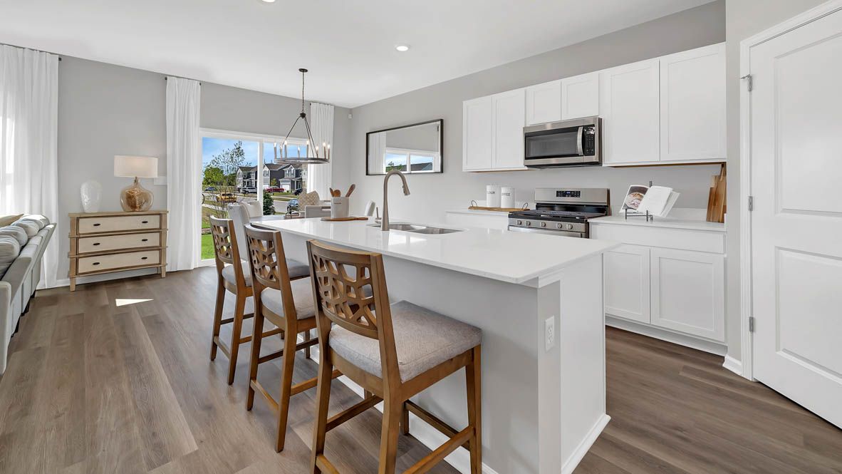 3016 Old Castle Rd. Joliet, IL 60435