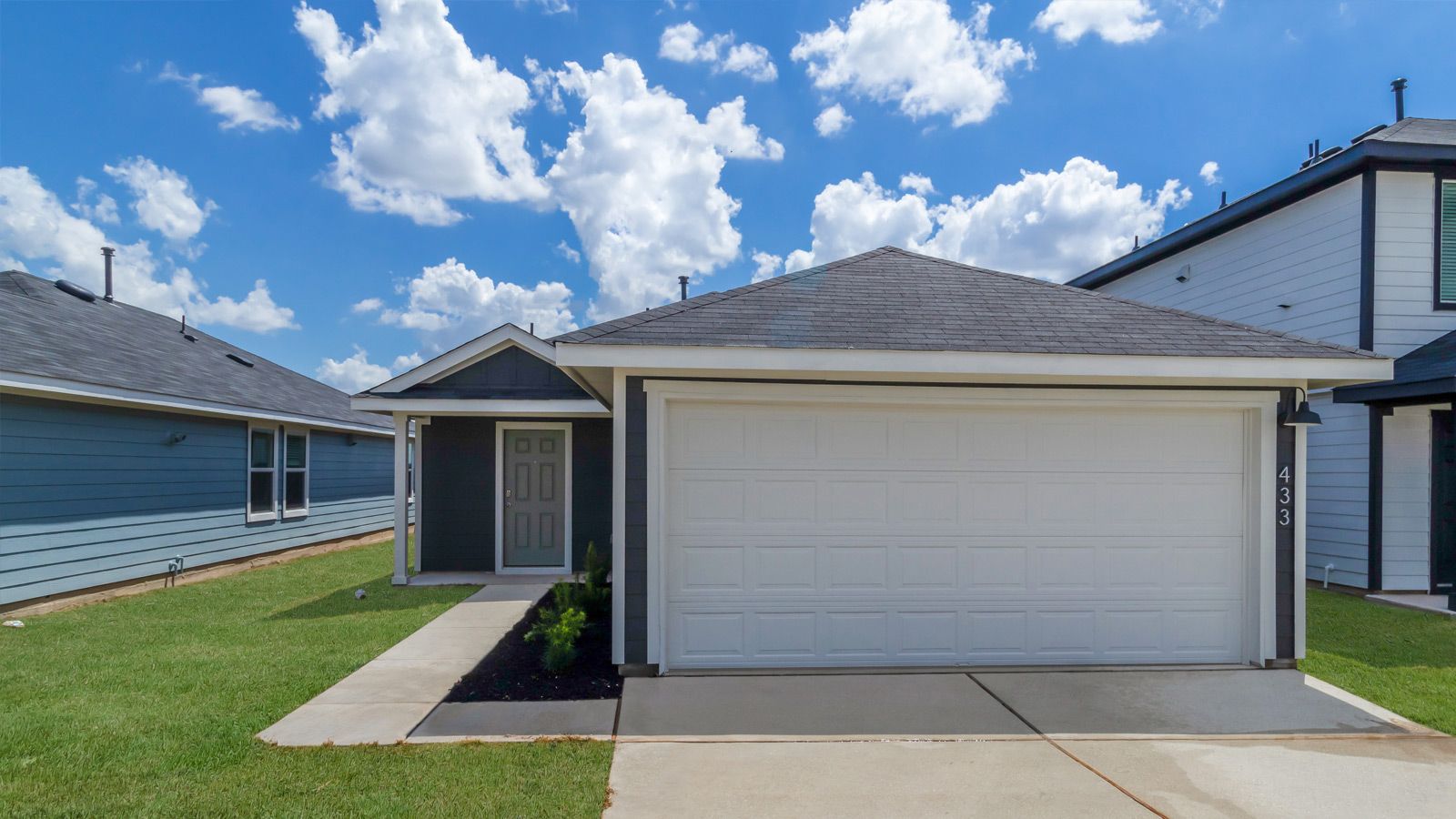 174 Ebbsfleet Drive. Uhland, TX 78640