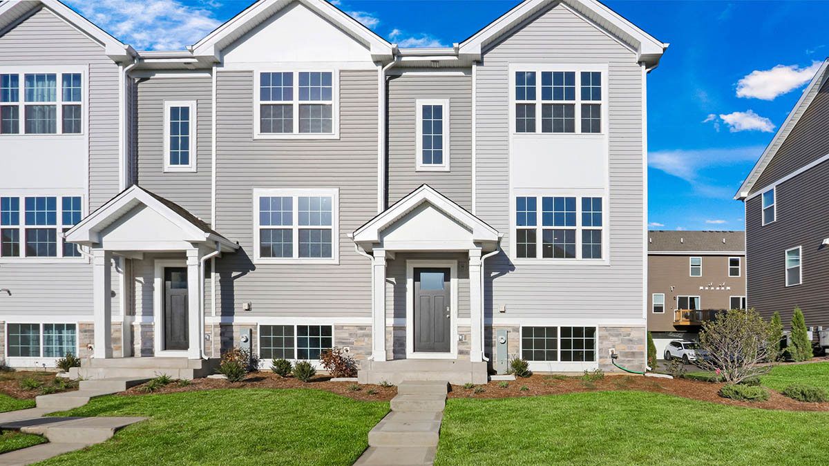 GARFIELD - Stonewater Townhomes: Wonder Lake, Illinois - D.R. Horton