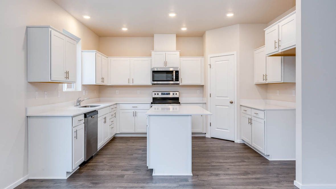 9339 Se Middleton Street. Happy Valley, OR 97086