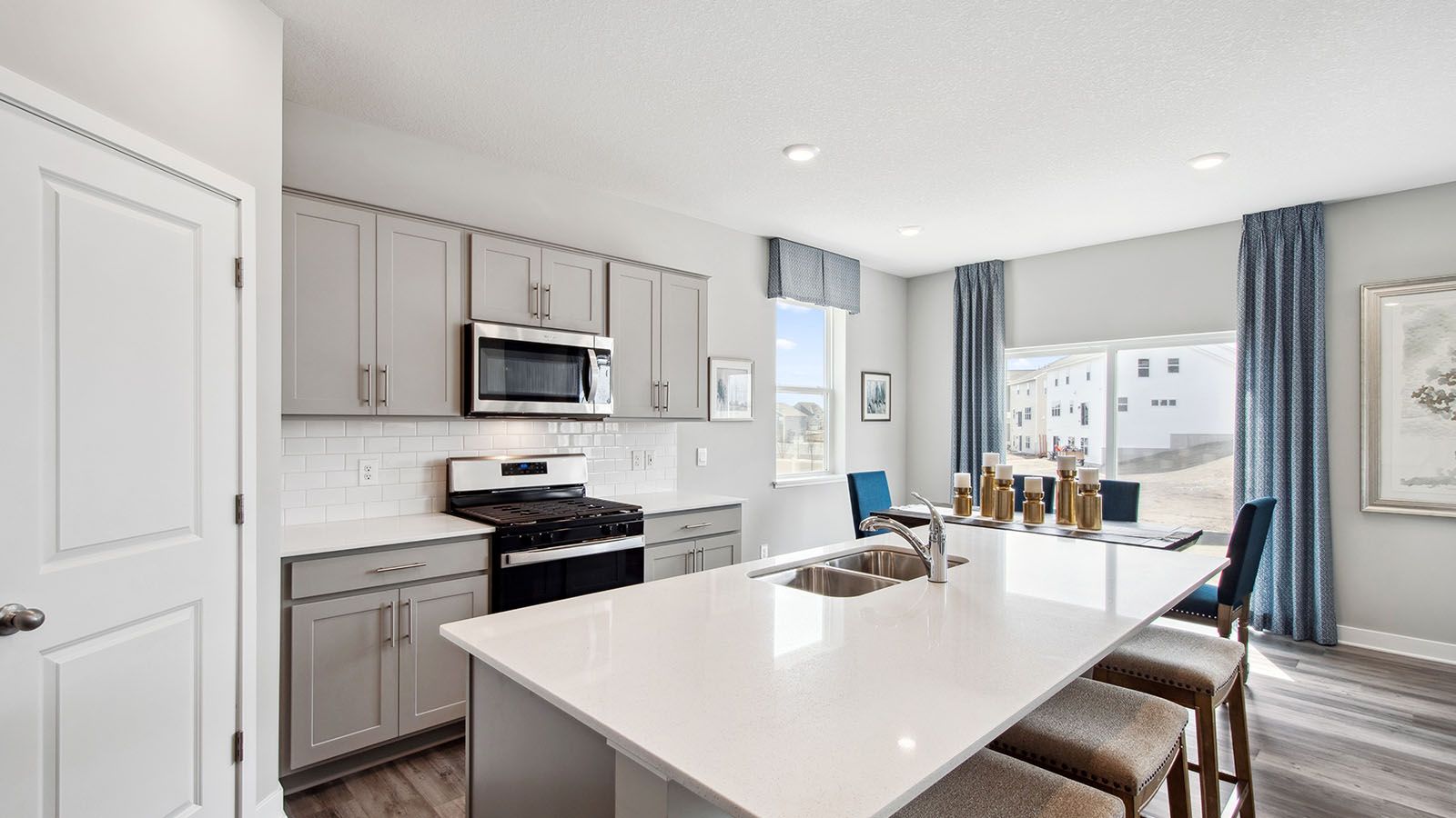 casa en Highview Park Express Select por D.R. Horton