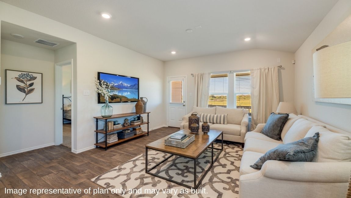 6308 Buckeye Path. Leon Valley, TX 78238