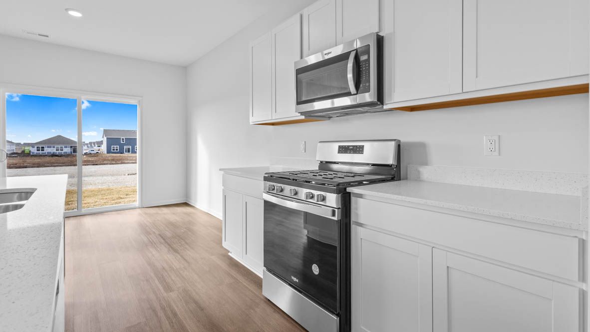 HENLEY - Ashford Place: Plainfield, Illinois - D.R. Horton