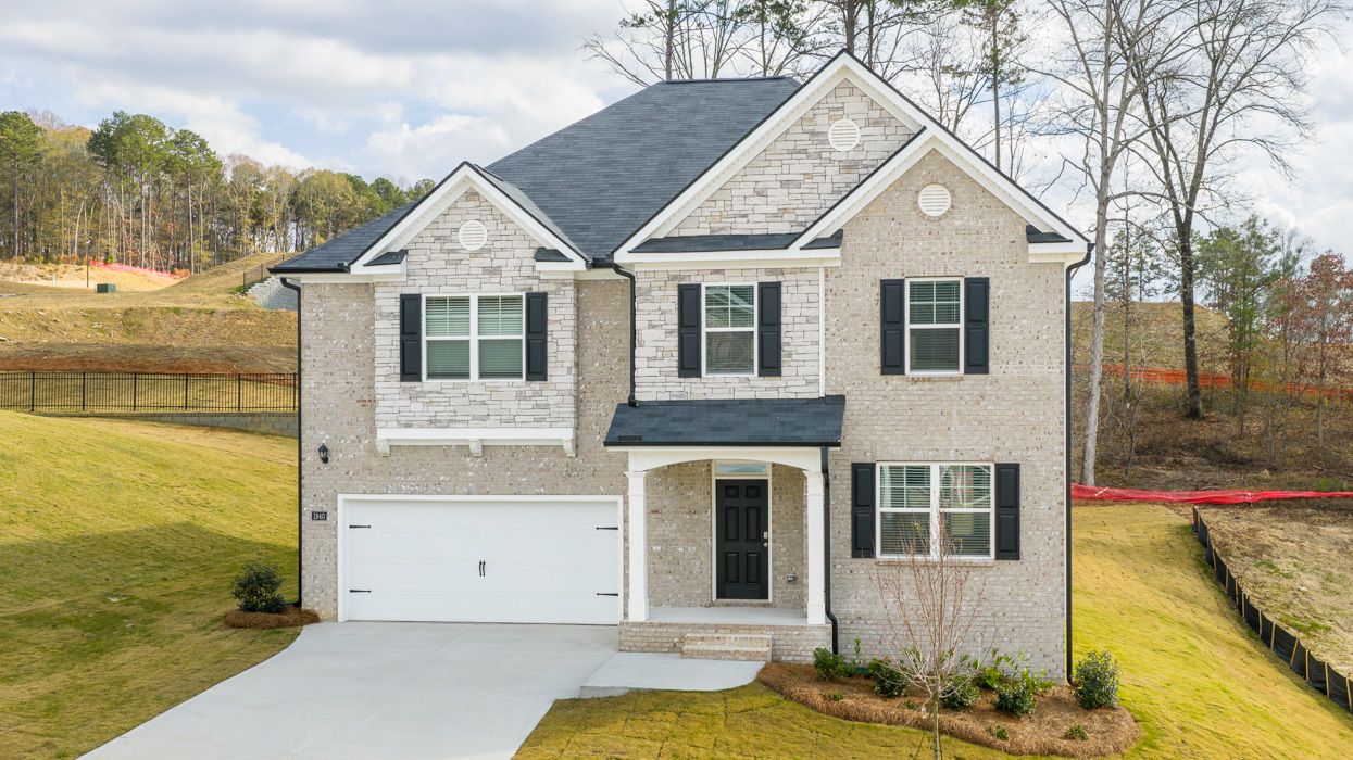 Halton - Brooks Station: Dacula, Georgia - D.R. Horton