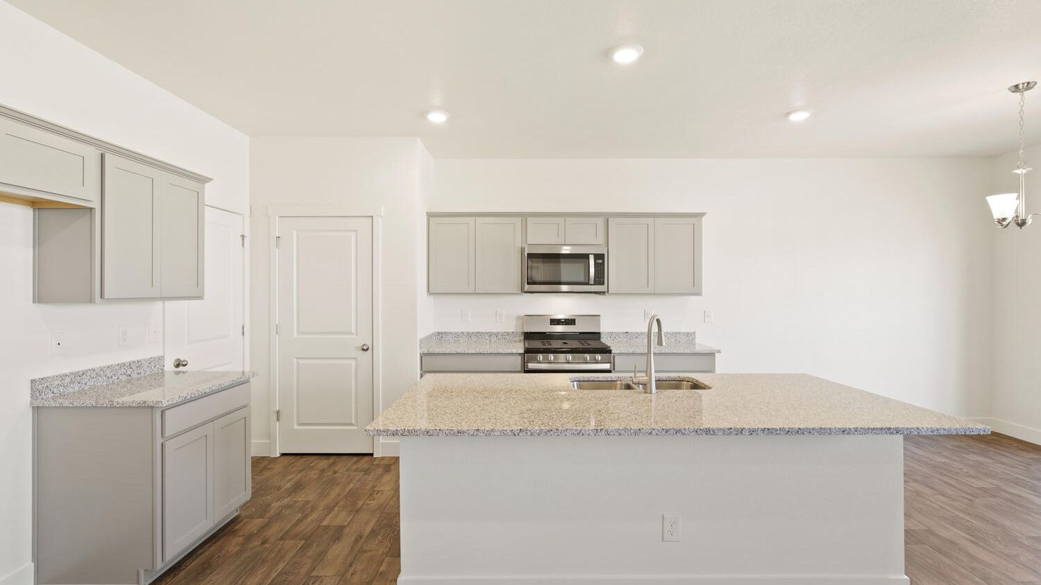 2701 72Nd Avenue Court. Greeley, CO 80634