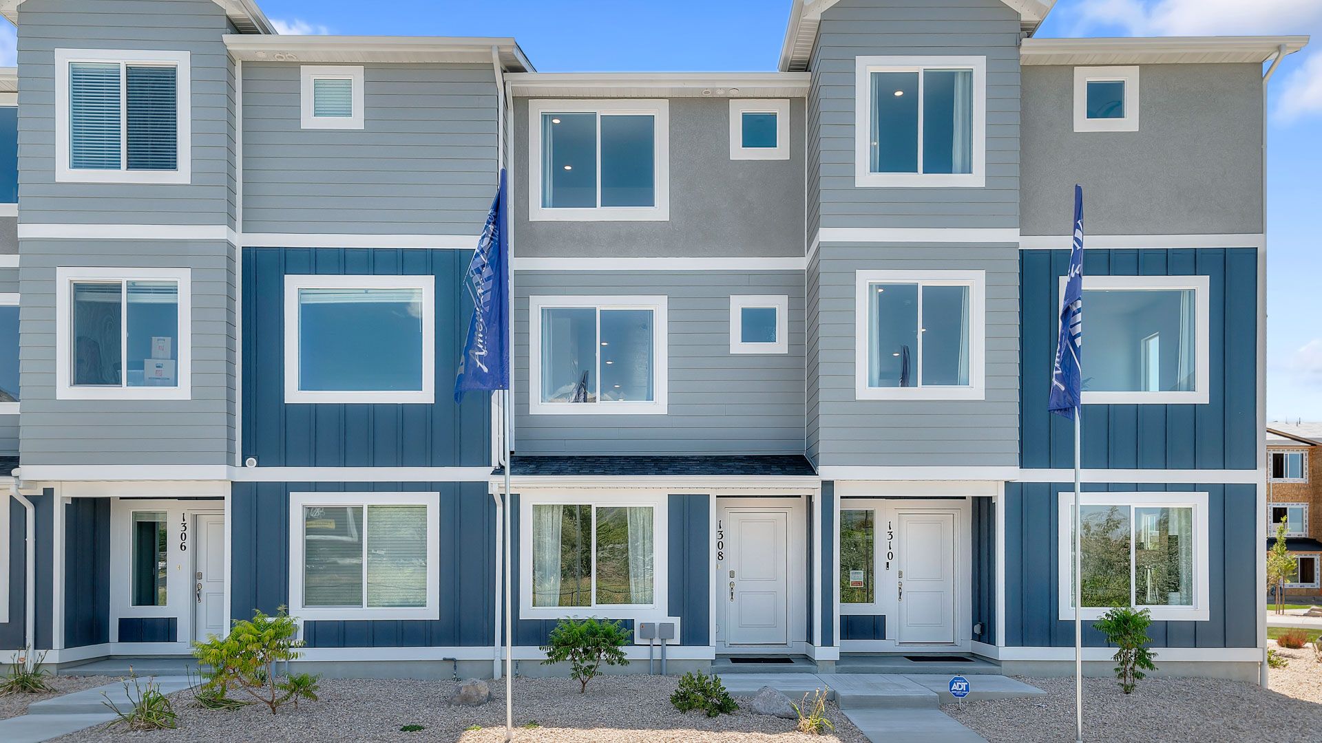 Emery - Dixon Creek Townhomes: Harrisville, Utah - D.R. Horton