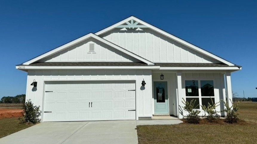 JULIA WITH 2 CAR GARAGE - Autumn Lakes: Elberta, Alabama - D.R. Horton
