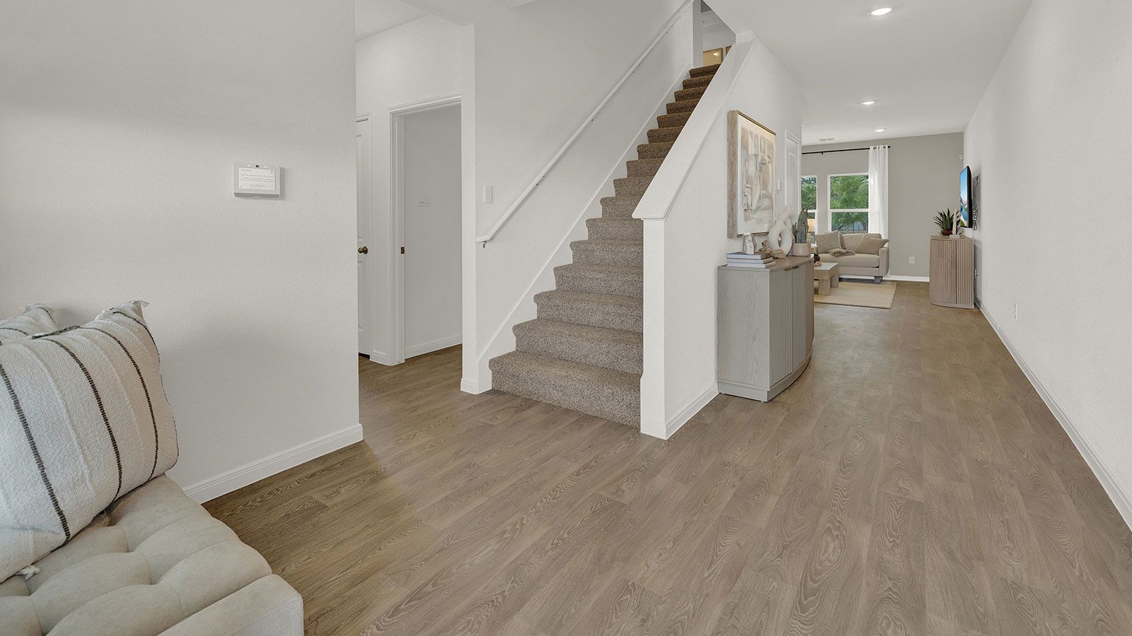 casa en Paramount por D.R. Horton