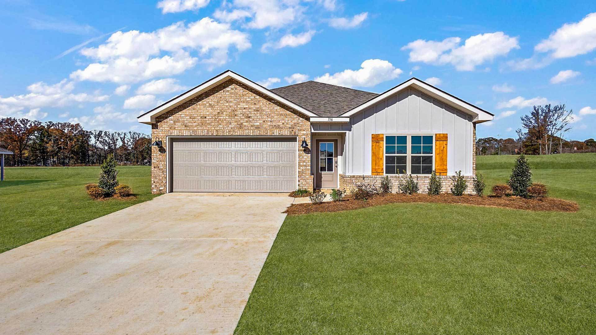 118 Woodgate Blvd. Canton, MS 39046