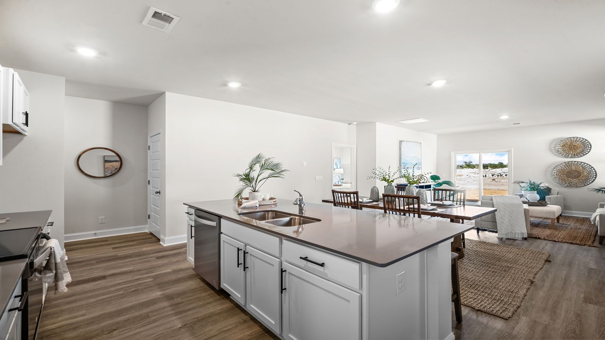 5439 Baybrook Circle