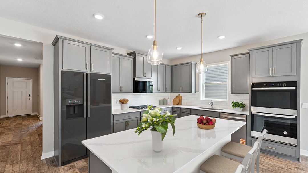 1686 Zumbro Ave. Shakopee, MN 55379