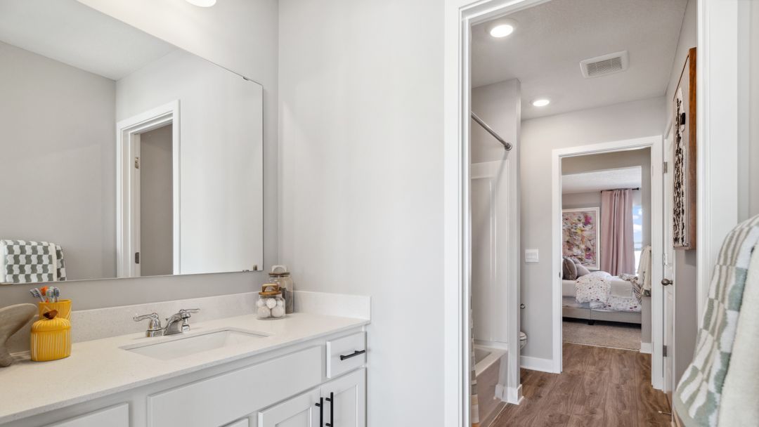 1686 Zumbro Ave. Shakopee, MN 55379