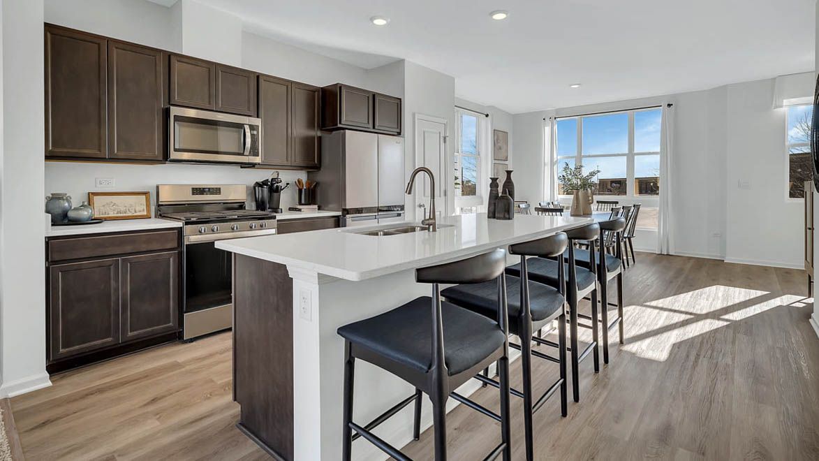 300 Summit Circle. Lombard, IL 60148