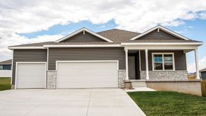 5402 N 189 St (Hamilton)