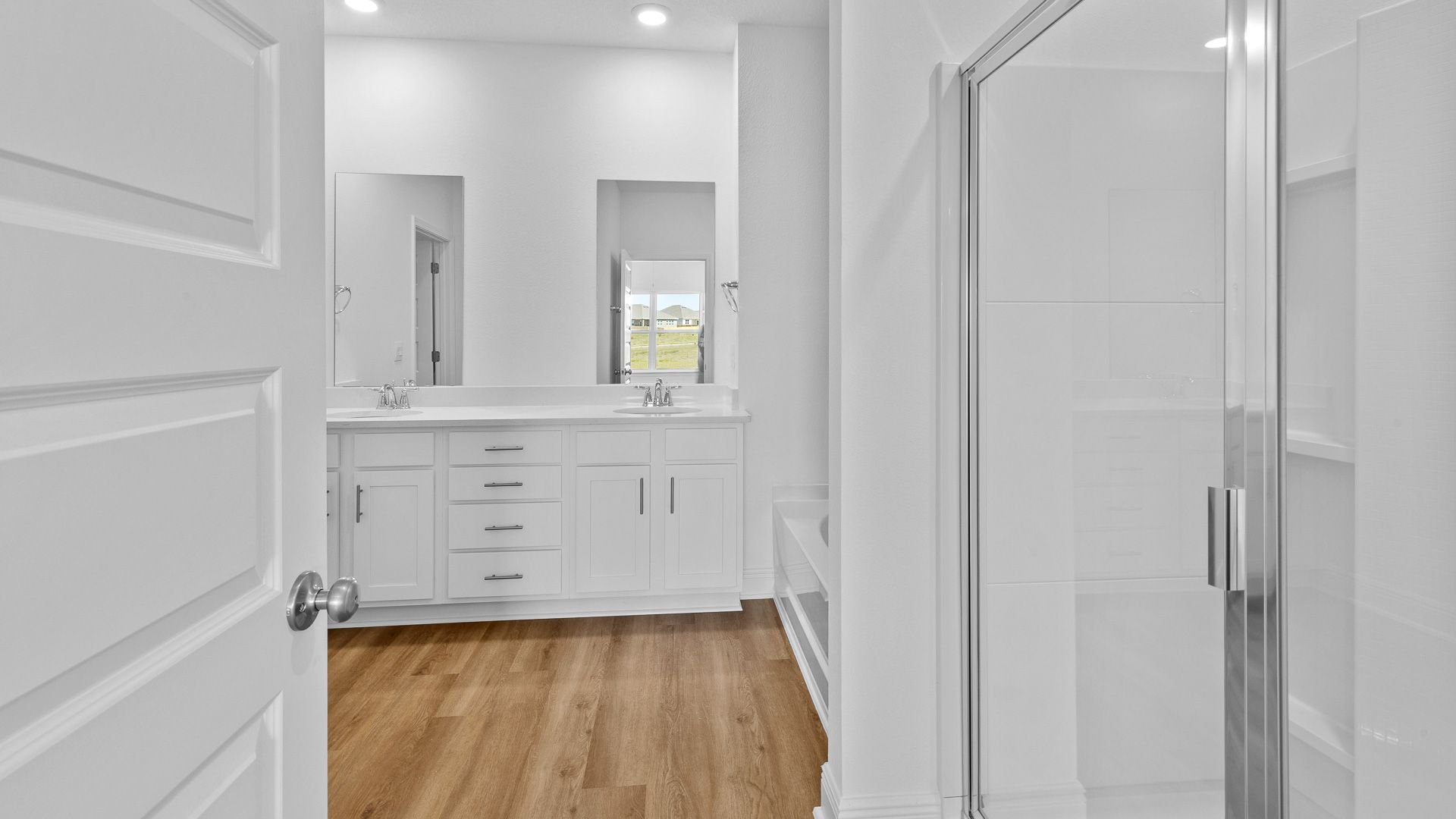 27950 Staydar Circle. Loxley, AL 36551