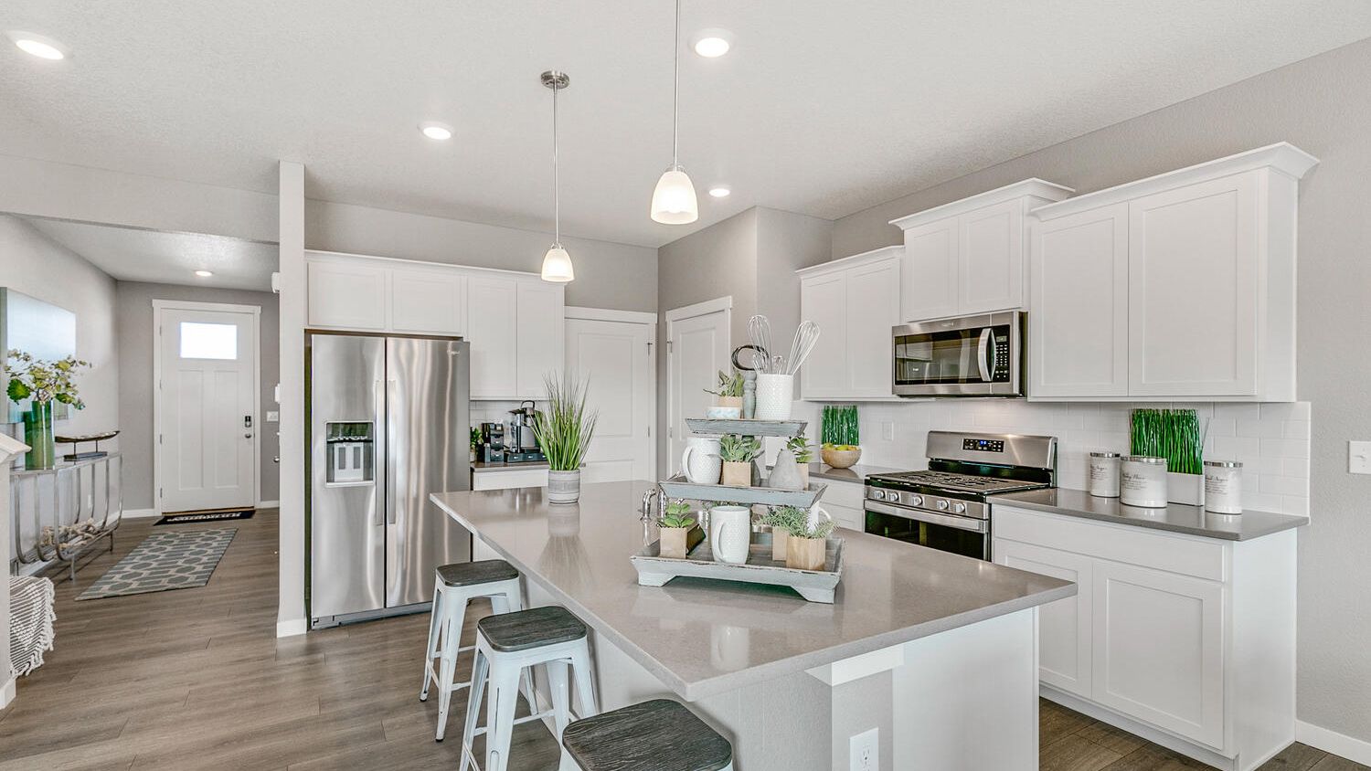 HENLEY - Sky Ranch: Watkins, Colorado - D.R. Horton