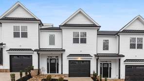 120 Marianne Lane (INTERIOR UNIT)