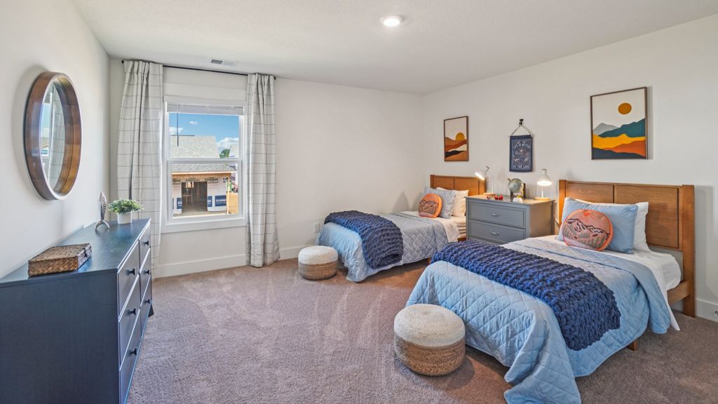 1512 Fox Meadows Circle. Bluff City, TN 37618