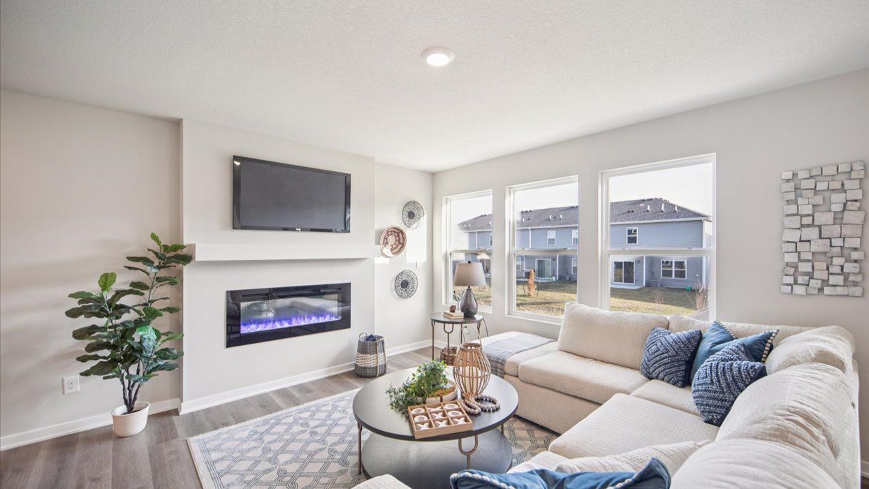 Emerson - Mallard Prairie Twinhomes: Urbandale, Iowa - D.R. Horton