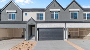 704 N 1850 East 1192 (Oakridge)