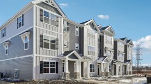 571 Yosemite Way (GREGORY)