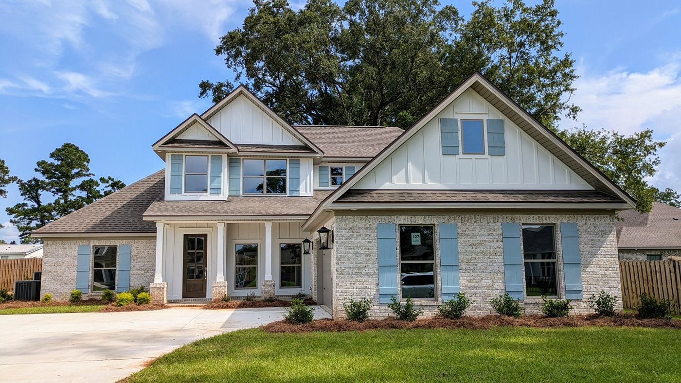 WALNUT - Rayne Plantation: Spanish Fort, Alabama - D.R. Horton