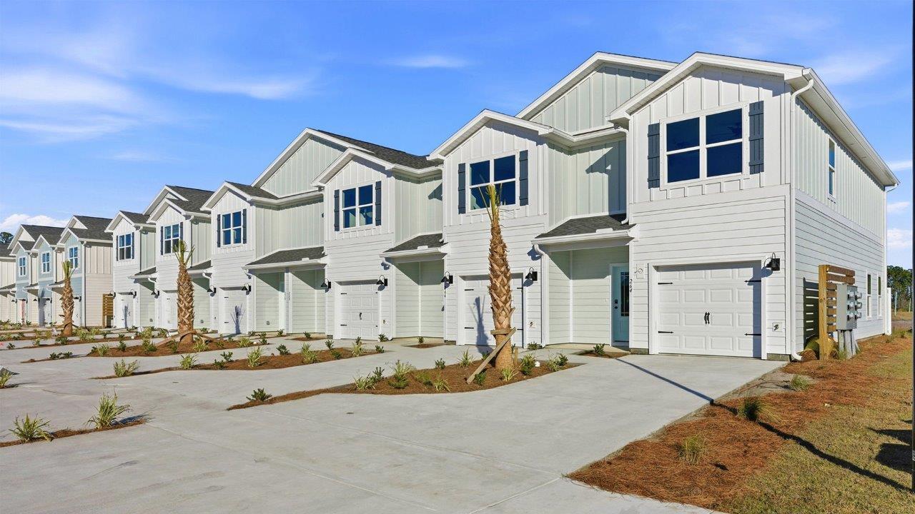 Colonial East Townhomes - Panama City Beach, FL