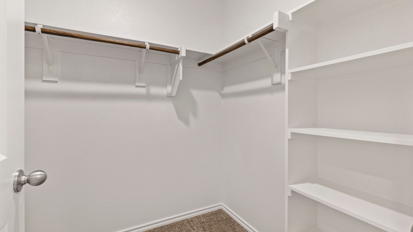 2914 Drury Lane. Ennis, TX 75119