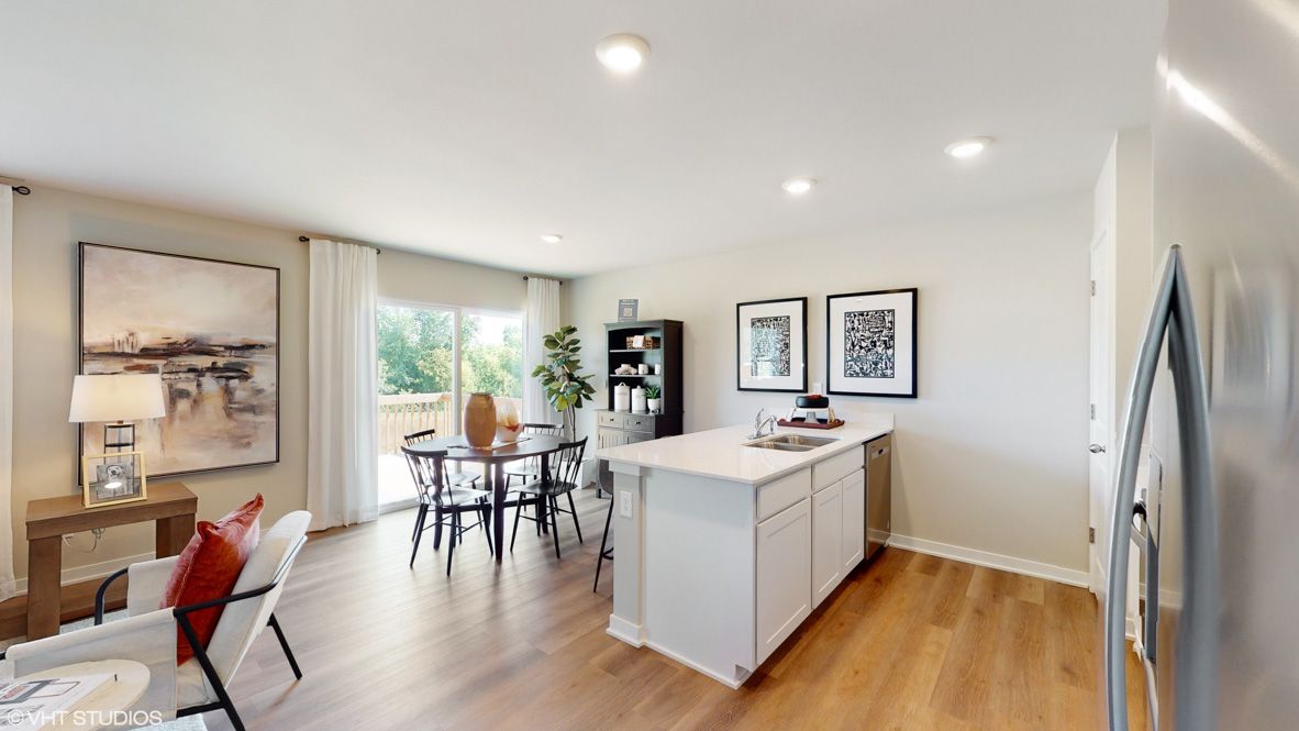 2838 Brook View Dr. Des Moines, IA 50317