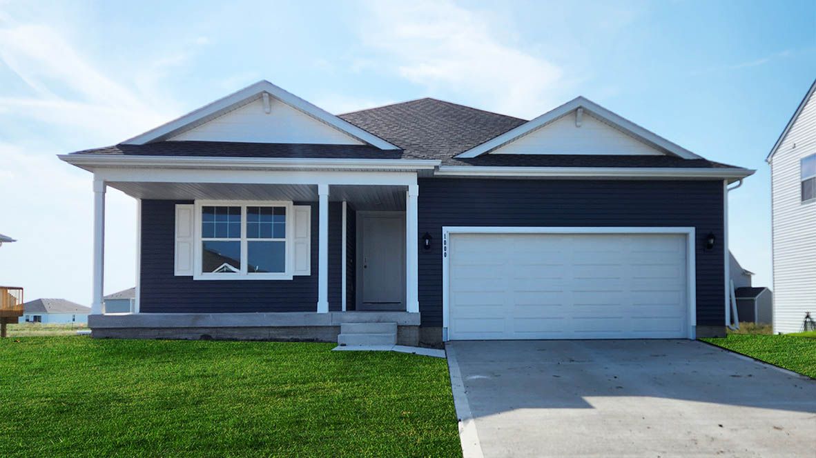 2804 Birchwood Drive. Norwalk, IA 50211