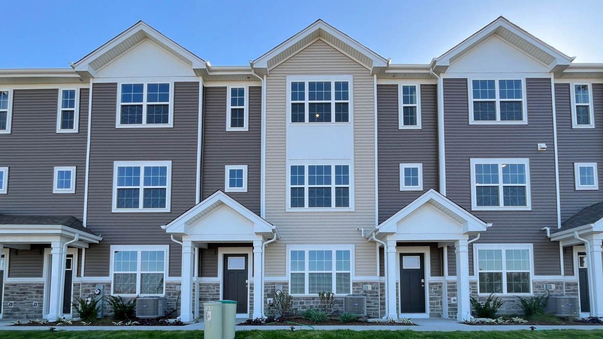 MONROE - Cambridge Lakes North Townhomes: Pingree Grove, Illinois - D.R. Horton