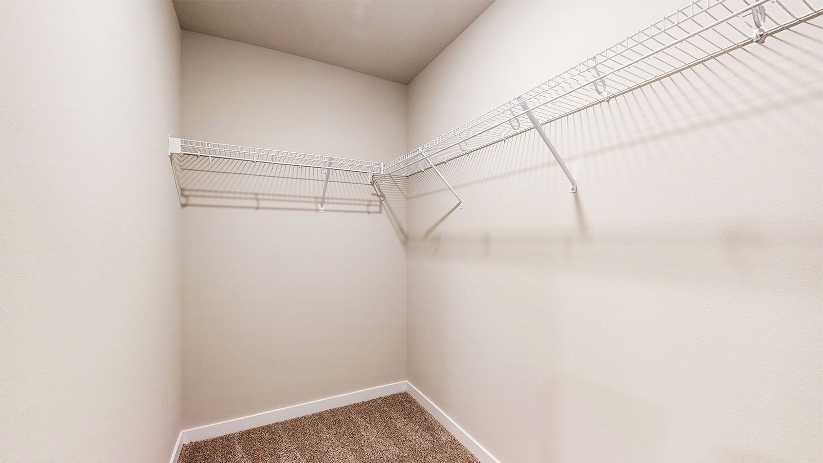 2729 Prairielight Dr. Hiawatha, IA 52233