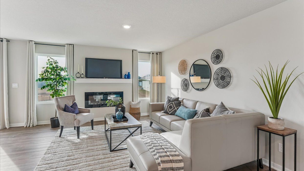 2492 Se Fox Valley Dr. West Des Moines, IA 50265