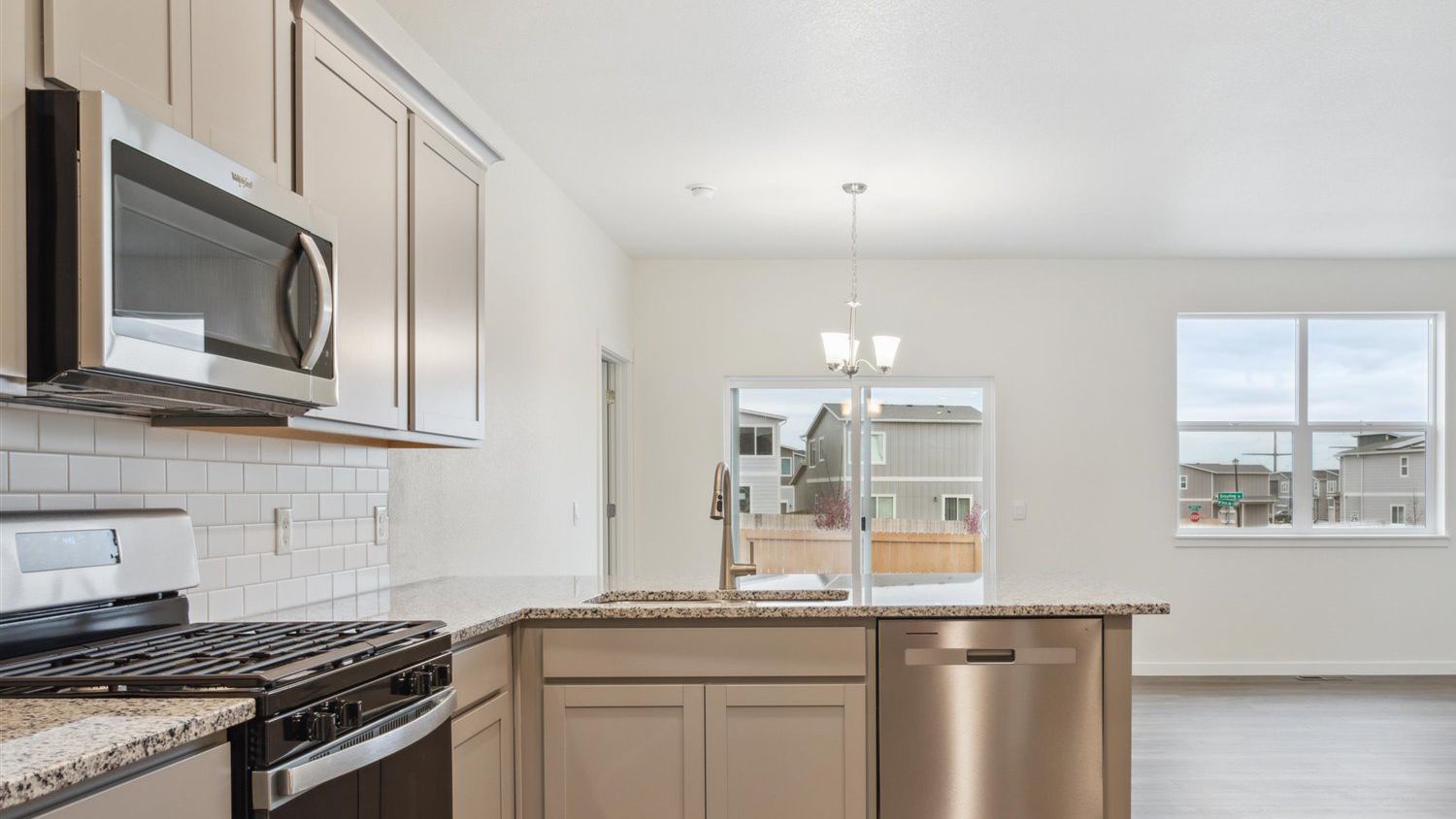 ADAIR - Silver Peaks: Lochbuie, Colorado - D.R. Horton