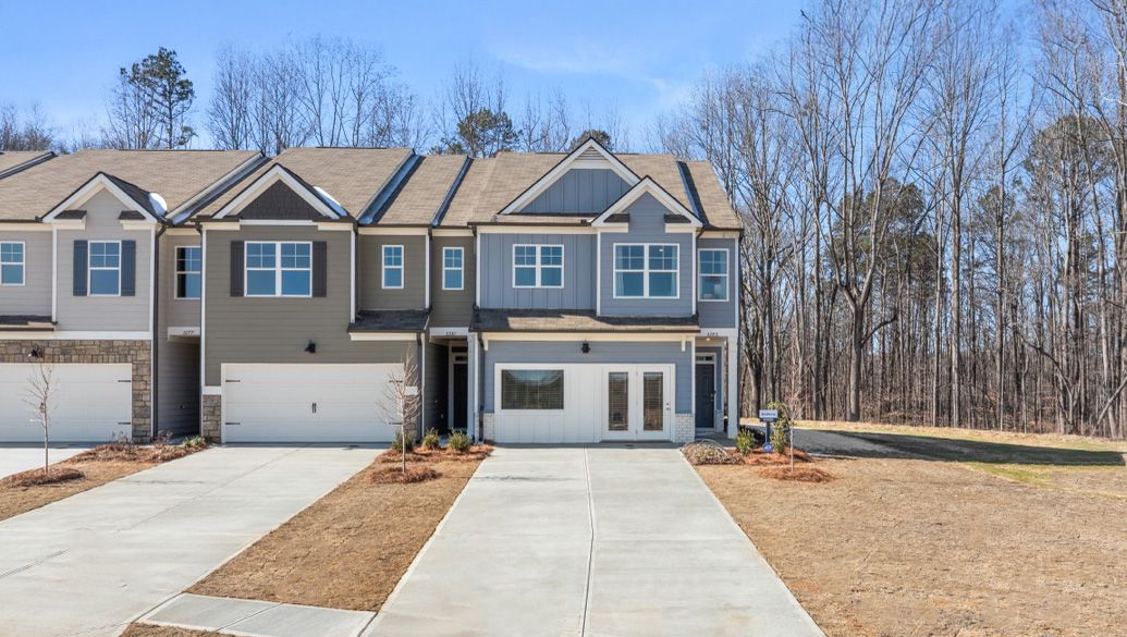 casa en Oconee Overlook Townhomes por D.R. Horton