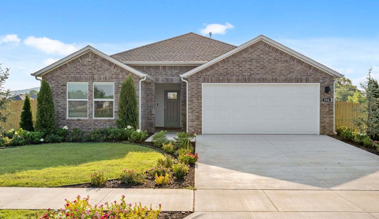 HUNTSVILLE - Wagon Wheel: Farmington, Arkansas - D.R. Horton