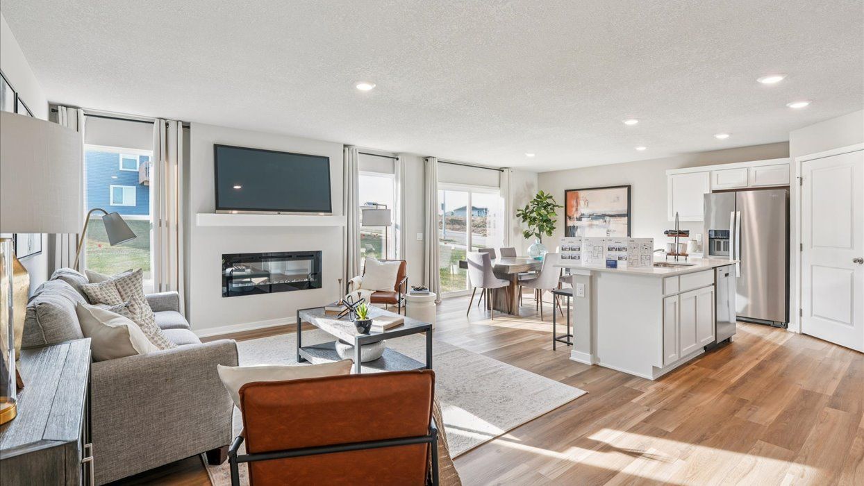 Hamilton - American Prairie: Cedar Rapids, Iowa - D.R. Horton