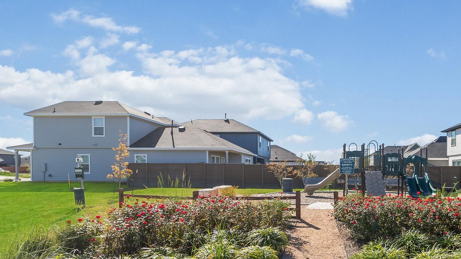 casa en Watermill por D.R. Horton