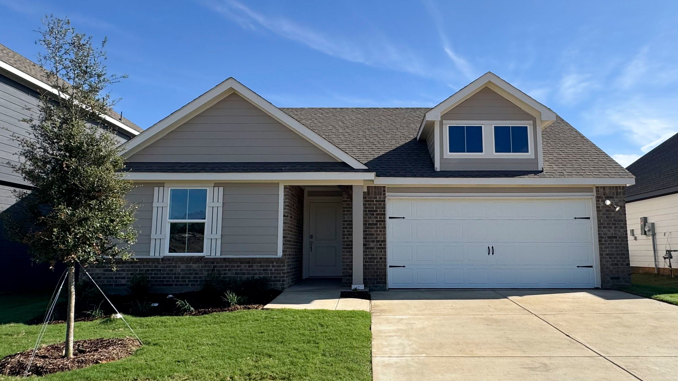 Lakeway - Blaire Lake: Tyler, Texas - D.R. Horton