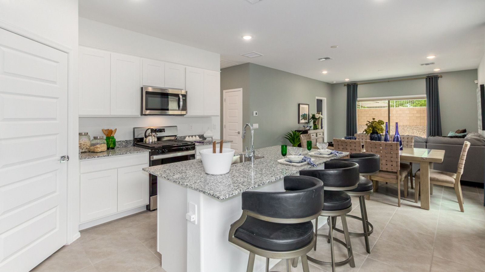 2816 W Pincushion Ln. Tucson, AZ 85746