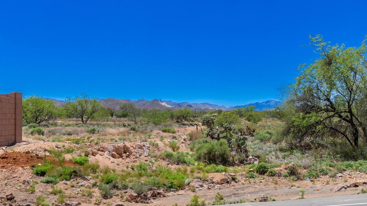 780 W Lexington St. Vail, AZ 85641