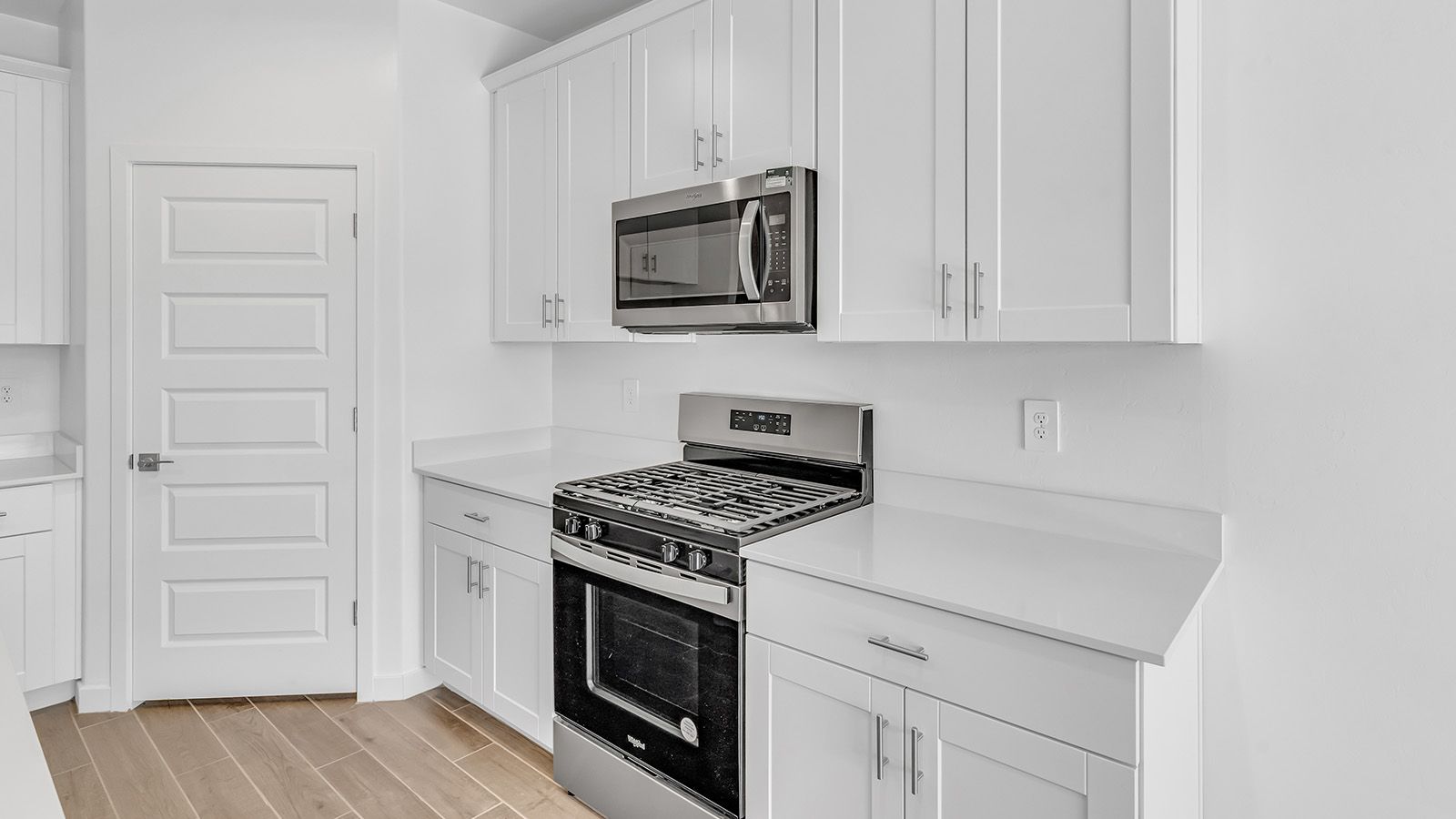 14011 E Canidae Drive. Vail, AZ 85641